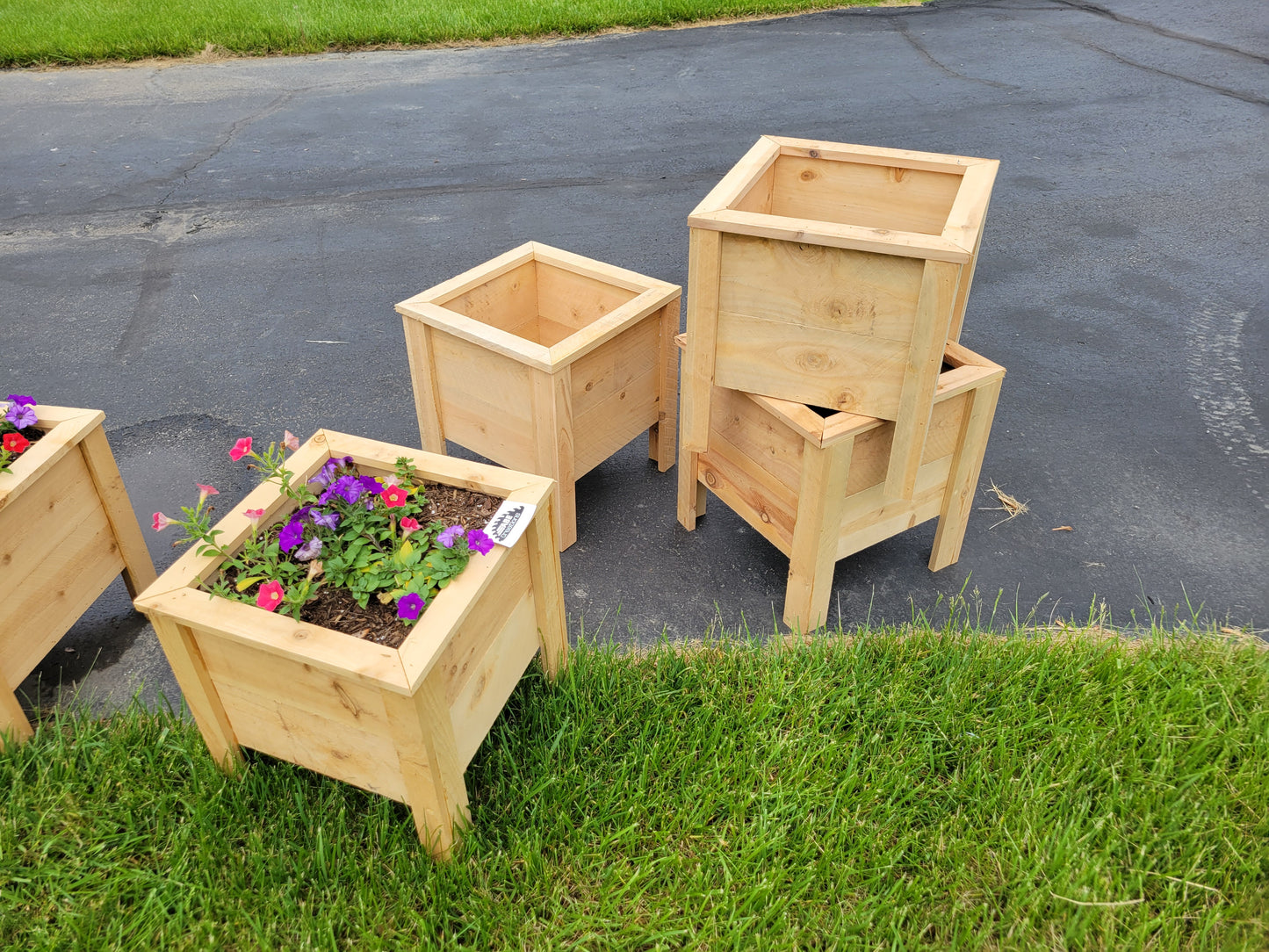 Cedar Planter - Small (Local Pickup, Marysville OH)
