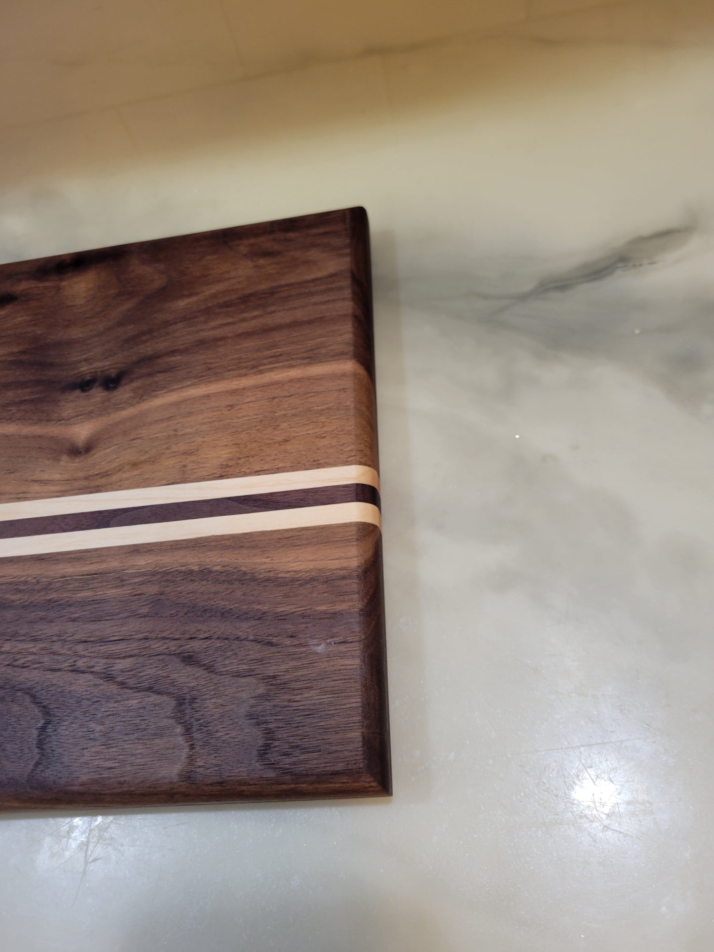 Walnut Elizabeth Artisan Cutting Board – Walnut & Maple Striped Board, Rounded Edges, Food‑Safe Finish